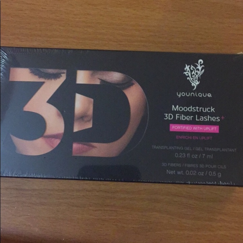 Younique Mood struck fiber lash mascara